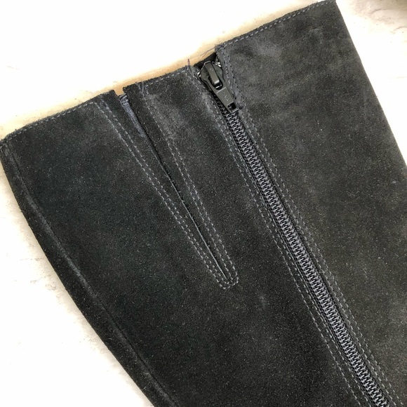 La Canadienne Waterprooof Suede Knee High Boots - Picture 2 of 8